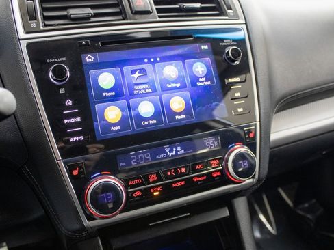 Used 2019 Subaru Outback 2.5i Premium image 8