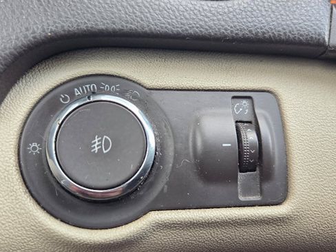 Used 2012 Buick Regal Premium image 22