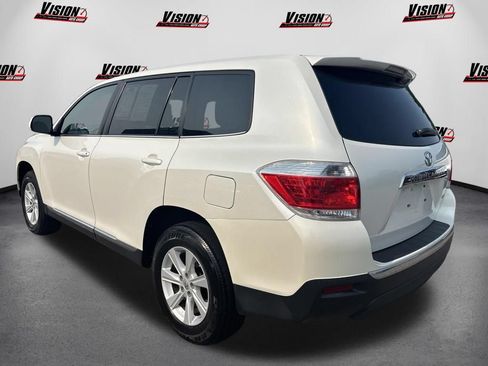 Used 2013 Toyota Highlander 4WD w/ Cold Weather Pkg image 8