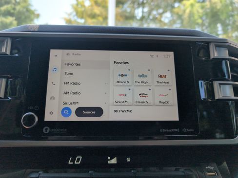 Used 2023 Toyota Tundra SR5 w/ SR5 Convenience Package AWD/4WD image 23