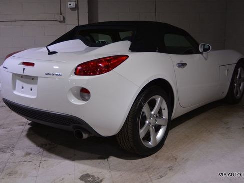 Used 2008 Pontiac Solstice Convertible w/ Premium Package image 6