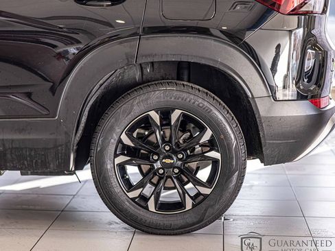 Used 2023 Chevrolet TrailBlazer LT FWD image 12