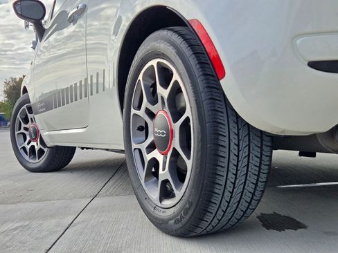 Used 2017 FIAT 500 Pop image 30