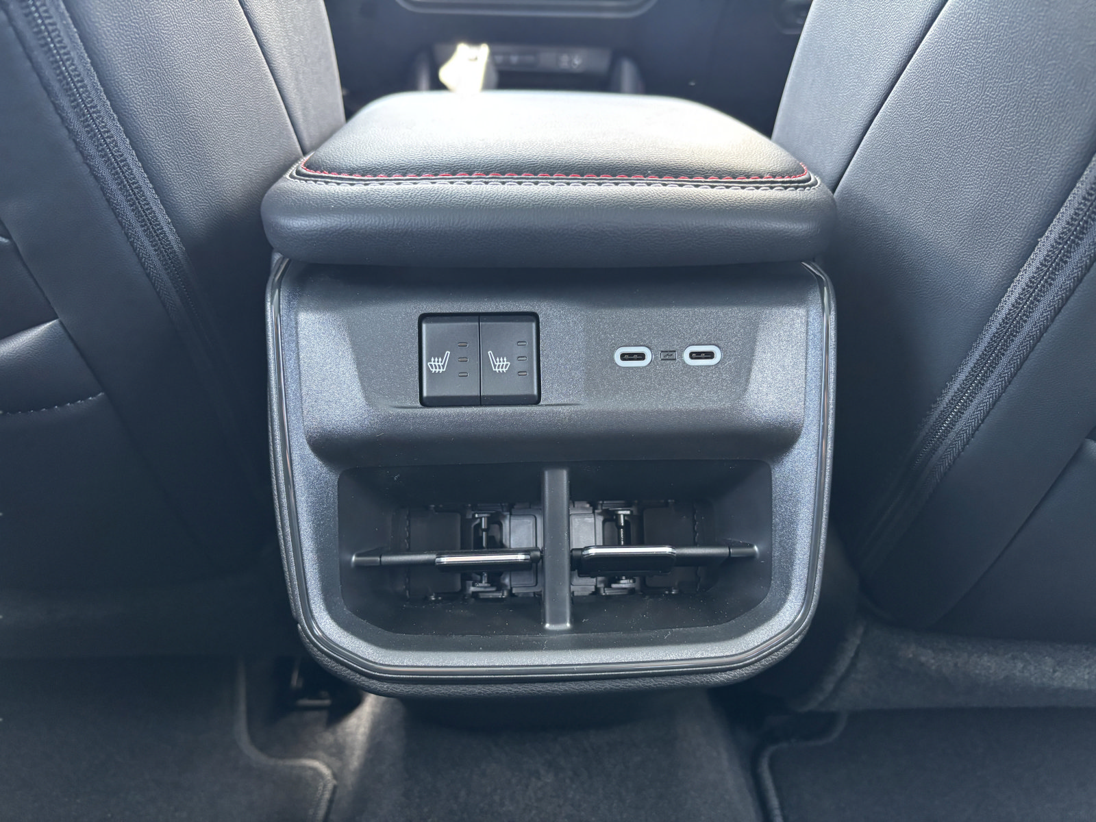 New 2026 Dodge Charger R/T AWD/4WD image 11