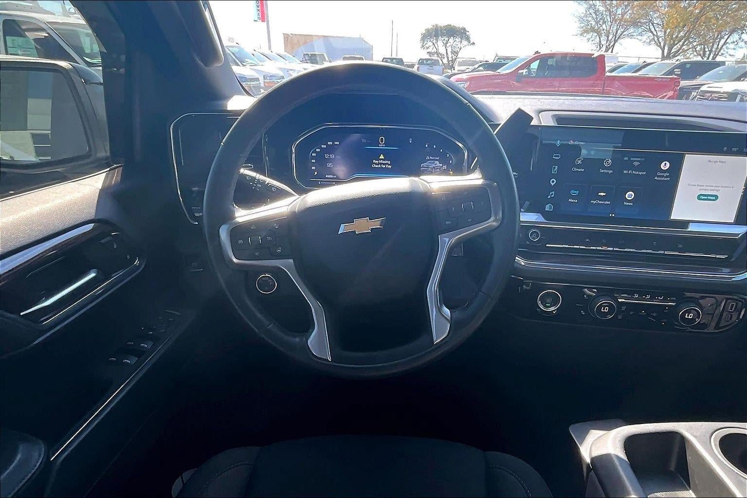 Used 2024 Chevrolet Silverado 1500 LT AWD/4WD image 5