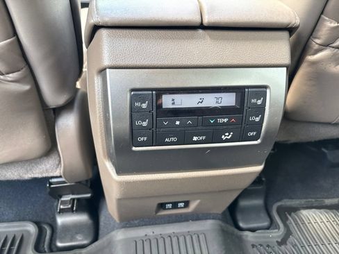 Used 2023 Lexus GX 460 Premium w/ Premium Package AWD/4WD image 18