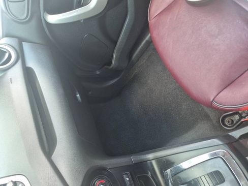 Used 2013 Ford Fiesta Titanium FWD image 12