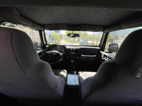 Used 2006 Jeep Wrangler Sport w/ 30" Tire & Wheel Group image 12