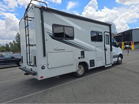 Used 2020 Mercedes-Benz Sprinter 3500 w/ Premium Plus Package image 2
