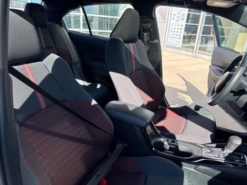 Used 2024 Toyota Corolla SE w/ SE Premium Package image 33