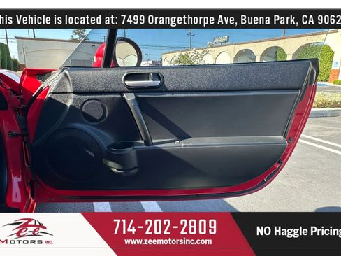 Used 2006 MAZDA MX-5 Miata Touring RWD image 36