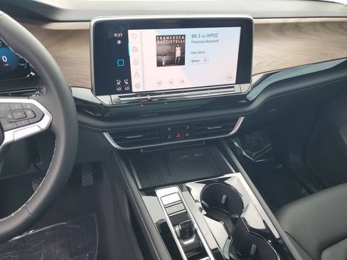 New 2026 Volkswagen Atlas SE FWD image 25