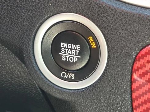 Used 2022 Dodge Charger SXT RWD image 12