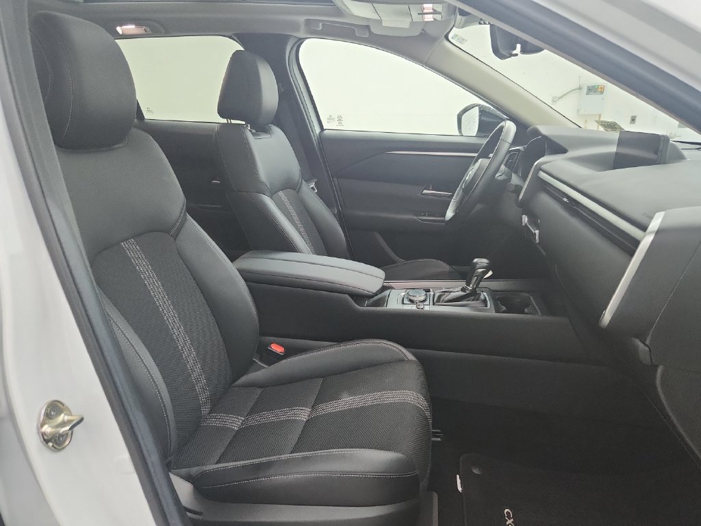 Used 2026 MAZDA CX-50 AWD 2.5 S w/ Preferred Pkg image 37