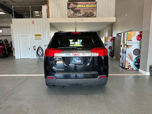 Used 2011 GMC Terrain SLT image 6