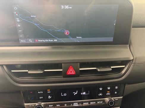 Certified 2024 Kia Seltos SX AWD/4WD image 3