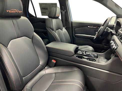 New 2025 Honda Pilot TrailSport image 37