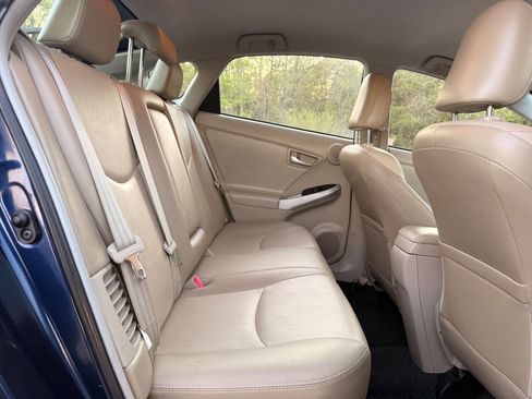 Used 2013 Toyota Prius Four image 15