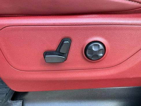 Used 2019 RAM 1500 Rebel w/ Rebel Level 2 Equipment Group AWD/4WD image 6