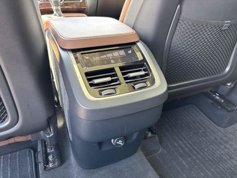 Used 2019 Volvo XC90 T6 Momentum AWD/4WD image 37