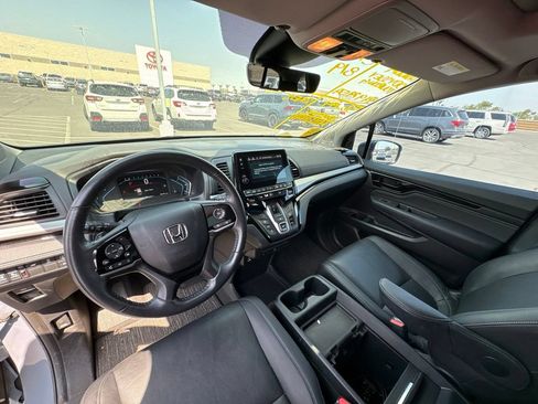 Used 2023 Honda Odyssey Touring image 9