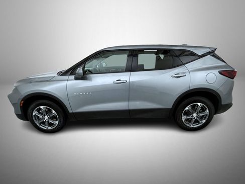 Used 2025 Chevrolet Blazer LT AWD/4WD image 8
