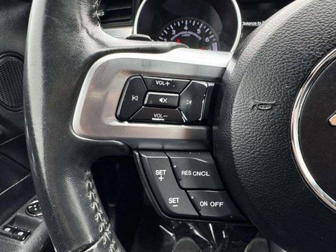 Used 2018 Ford Mustang Premium RWD image 25