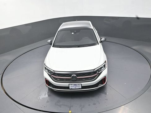 Used 2022 Volkswagen Jetta GLI Autobahn FWD image 16