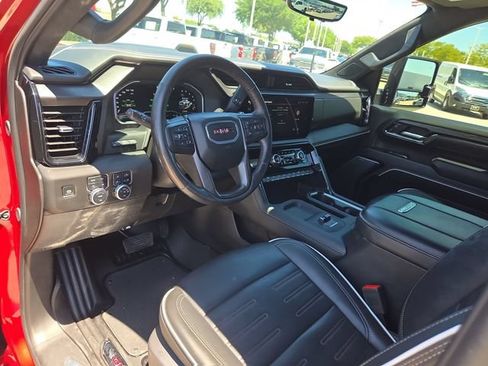 Used 2025 GMC Sierra 2500 AT4X AWD/4WD image 10