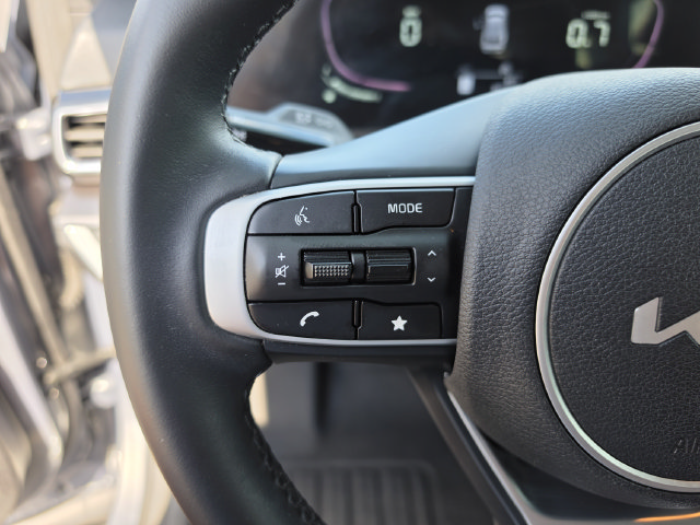 Used 2023 Kia Sportage EX FWD image 37