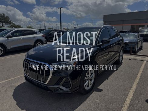 Used 2022 Audi Q3 2.0T Premium Plus w/ Premium Plus Package AWD/4WD image 1