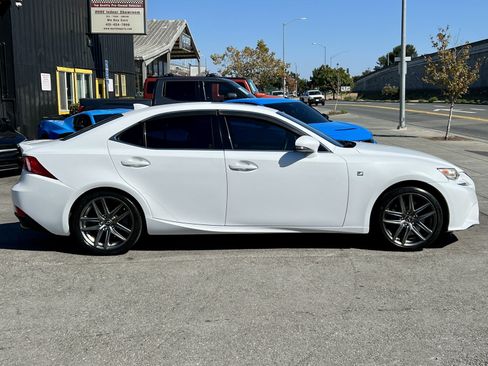 Used 2016 Lexus IS 200t RWD image 4