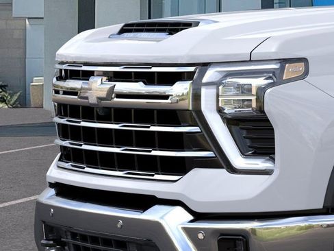 New 2026 Chevrolet Silverado 2500 LTZ w/ LTZ Premium Package AWD/4WD image 13