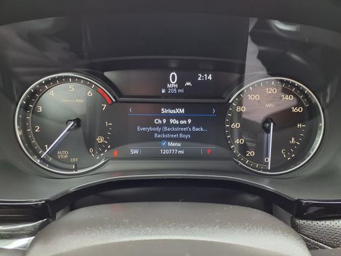 Used 2020 Cadillac XT5 Premium Luxury FWD image 16