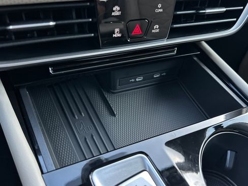 New 2026 Volkswagen Atlas SE image 25