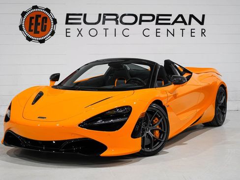 Used 2022 McLaren 720S Performance image 5