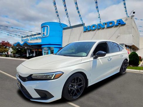 Used 2024 Honda Civic Sport image 1