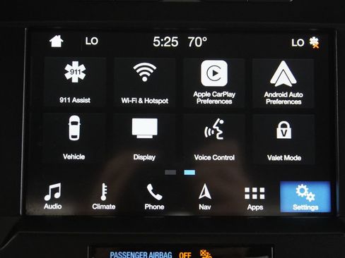 Used 2018 Ford F150 Lariat w/ Equipment Group 502A Luxury AWD/4WD image 20