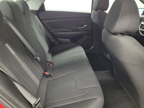 Used 2021 Hyundai Elantra SEL w/ Convenience Package FWD image 19