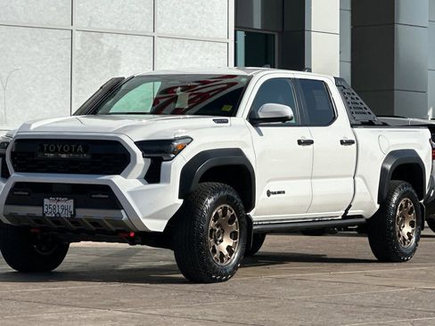 Certified 2025 Toyota Tacoma Trailhunter w/ Tow Tech Package image 10