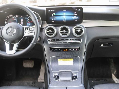 Used 2022 Mercedes-Benz GLC 300 image 13