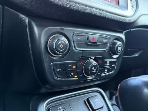 Used 2021 Jeep Compass 80th Special Edition image 18