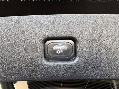 Used 2023 Lincoln Nautilus AWD image 30