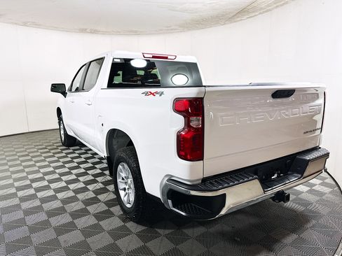 Used 2025 Chevrolet Silverado 1500 LT AWD/4WD image 5