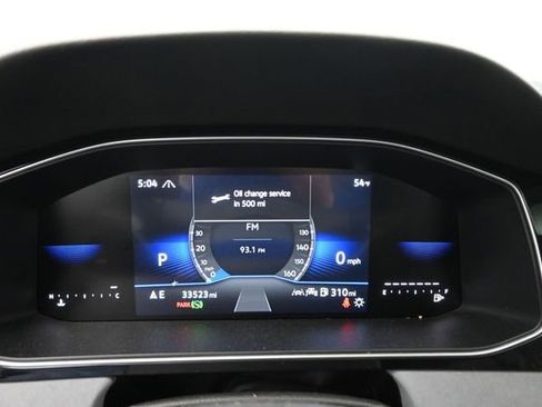 Used 2025 Volkswagen Jetta SE FWD image 18