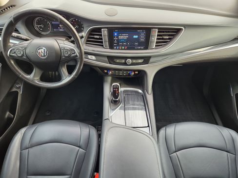 Used 2021 Buick Enclave Essence image 25