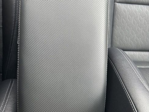 Used 2025 Chevrolet Equinox LT w/ Convenience Package II image 43