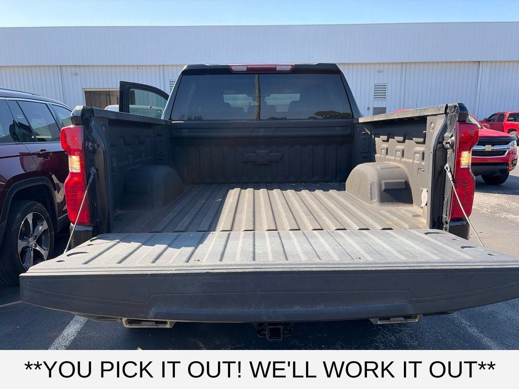 Used 2024 Chevrolet Silverado 1500 Custom Trail Boss w/ Midnight Edition AWD/4WD image 7