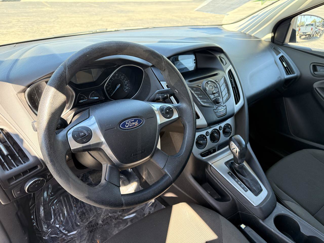 Used 2012 Ford Focus SE FWD image 9