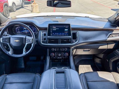 Used 2023 Chevrolet Tahoe Premier AWD/4WD image 11